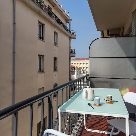 Ultra Large 2 Bdr Near Massena Square Nicea