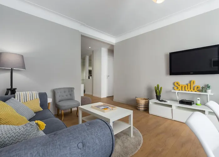 Ultra Large 2 Bdr Near Massena Square 尼斯